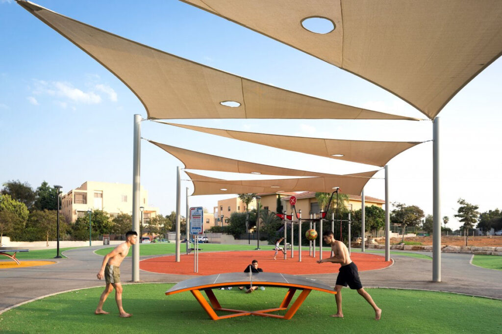 מרחב ציבורי פתוח לנוער